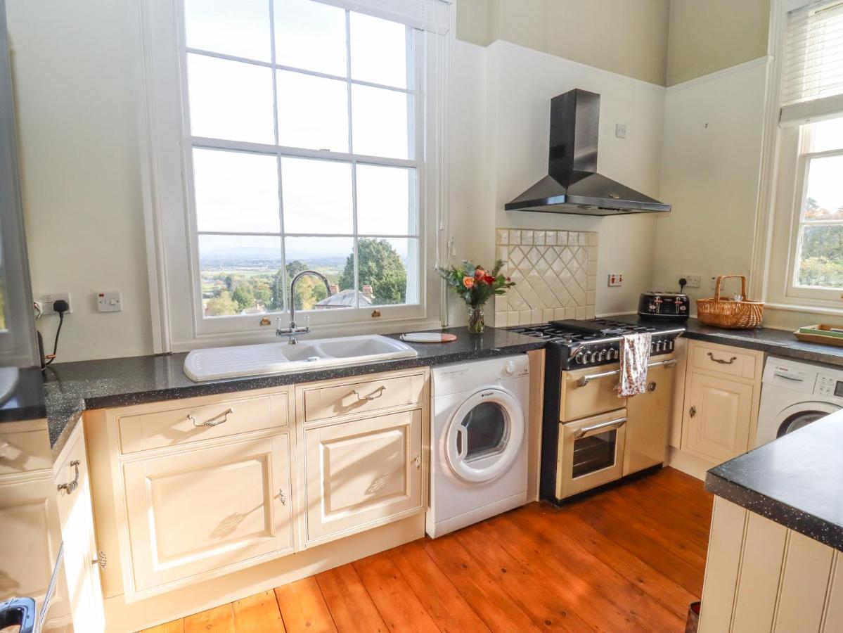 The Manse Studio Villa Malvern Wells Bagian luar foto